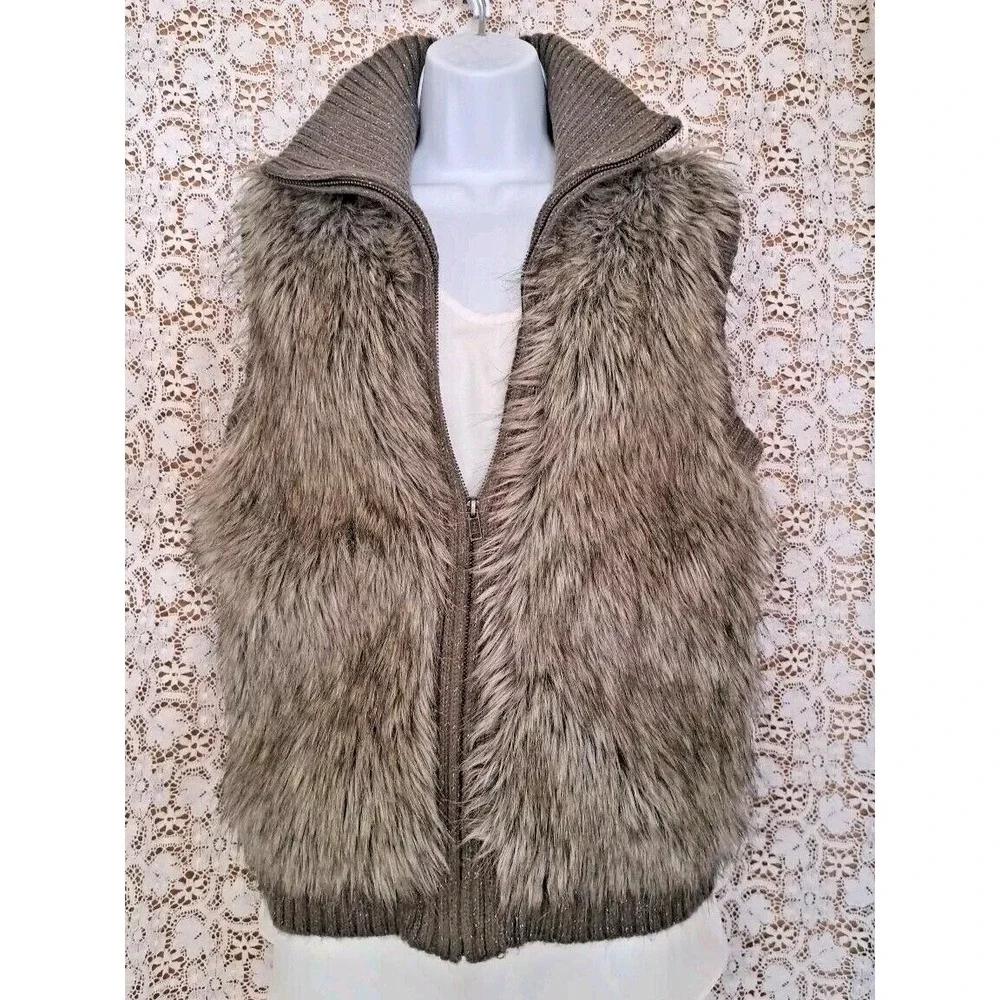Justice Junior Sz 18 Girls Faux Fur Vest Greenish Brown Full Zip Metallic Thread